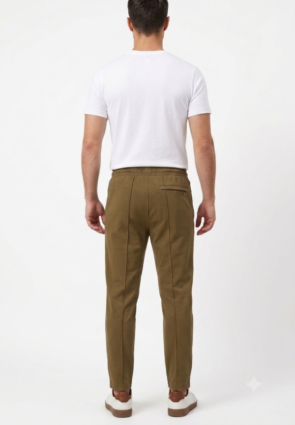 Gemini_Generated_Image_wbgyshwbgyshwbgy Nike Slim Fit Trousers🌿